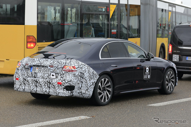 メルセデスベンツ Eクラス 次期型プロトタイプ(スクープ写真)