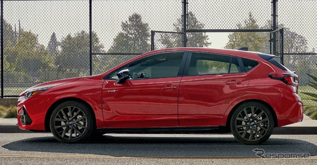 スバル・インプレッサ 新型の「RS」(米国仕様)