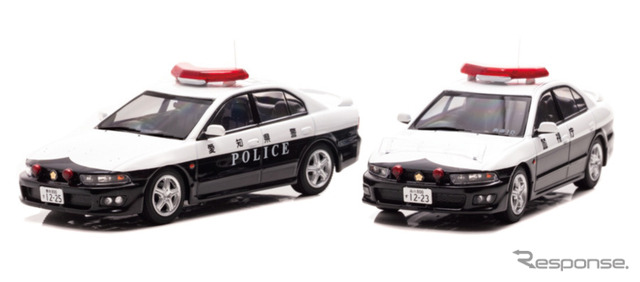 左:三菱 ギャラン VR-4(EC5A)2007 愛知県警察所轄署交通課車両(足51)/右:三菱 ギャラン VR-4(EC5A)2002 警視庁高速道路交通警察隊車両(速10)