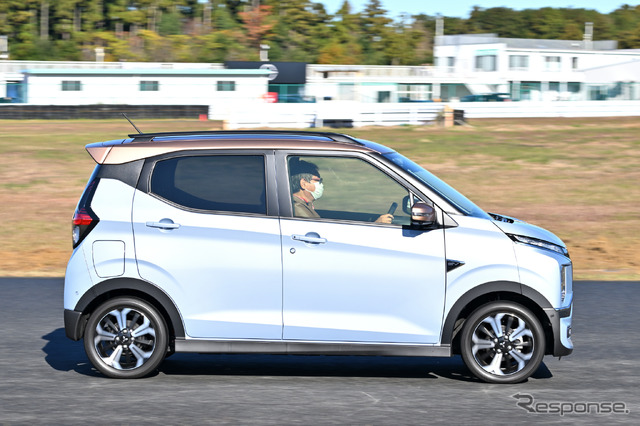三菱eKクロスEV
