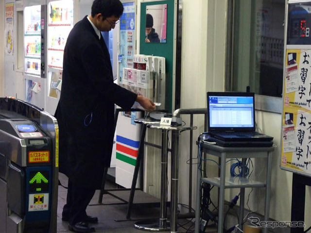 「開かずの踏切」対策実証実験が始まる…駅構内を迂回