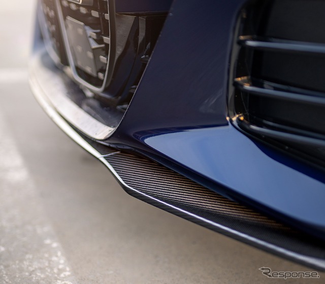 BMW i4 M50 の「Mパフォーマンスパーツ」装着車