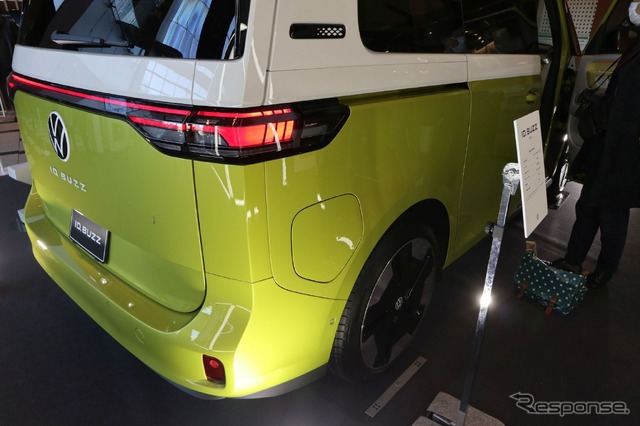 ID.SQUAREでVW ID.Buzzを展示