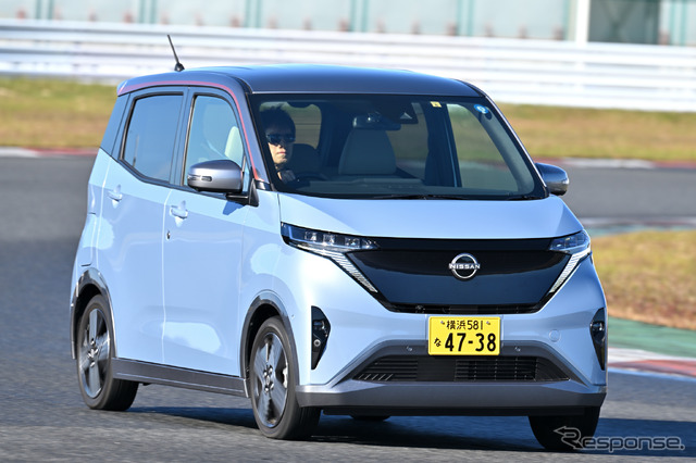 日産サクラ