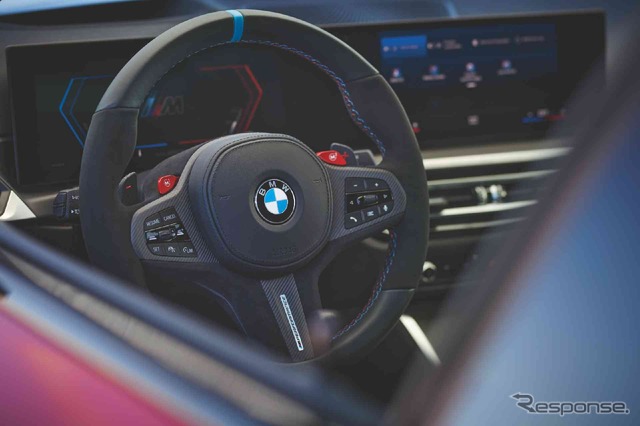 BMW M2 新型の「Mパフォーマンスパーツ」装着車