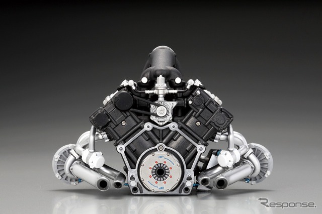 ターボチャージャー、前後の補機類やエキゾーストなど、質感やディテールにこだわったホンダRA168E