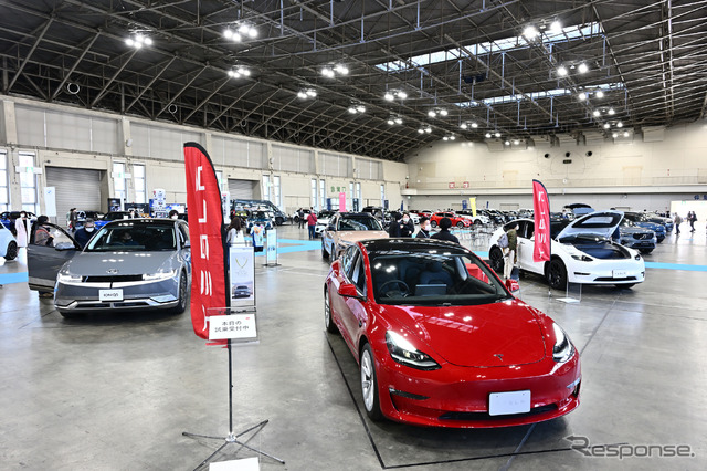EVがズラリと並んだ会場