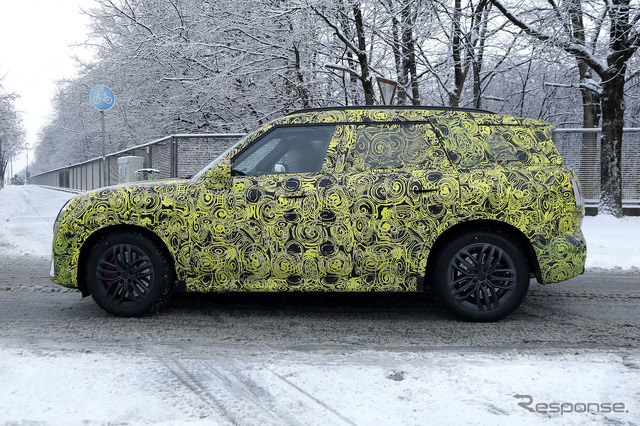 MINI クロスオーバー 次期型プロトタイプ（スクープ写真）