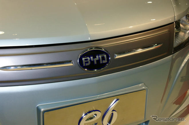 【デトロイトモーターショー09】BYD e6 航続距離400kmの電気自動車…SCL