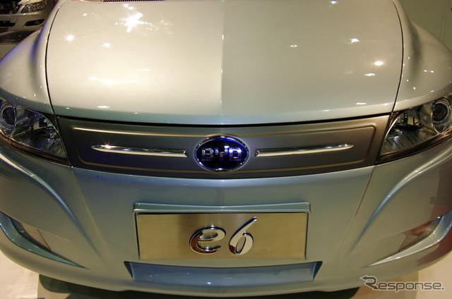 【デトロイトモーターショー09】BYD e6 航続距離400kmの電気自動車…SCL