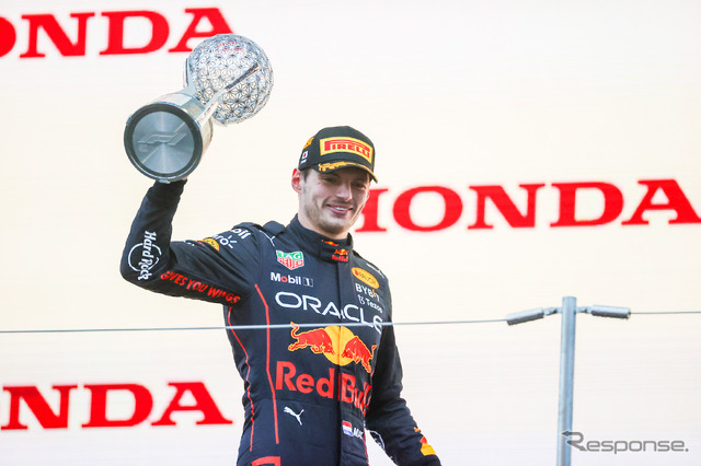 日本GPで2022年のF1ドライバーズタイトル獲得を決めたマックス・フェルスタッペン(レッドブル)。