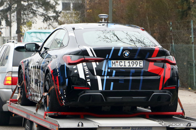 BMW M社が開発する4モーターEVのプロトタイプ(スクープ写真)
