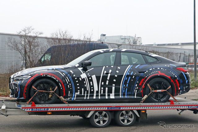 BMW M社が開発する4モーターEVのプロトタイプ(スクープ写真)