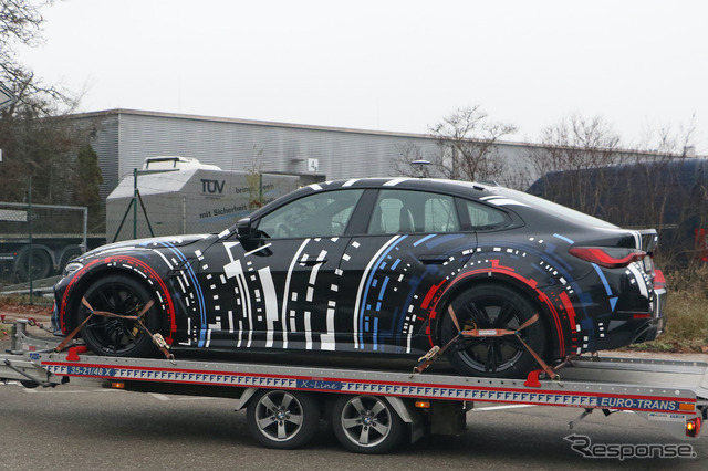 BMW M社が開発する4モーターEVのプロトタイプ(スクープ写真)