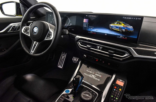 ACシュニッツァーがカスタムした BMW i4 のポリスカー仕様