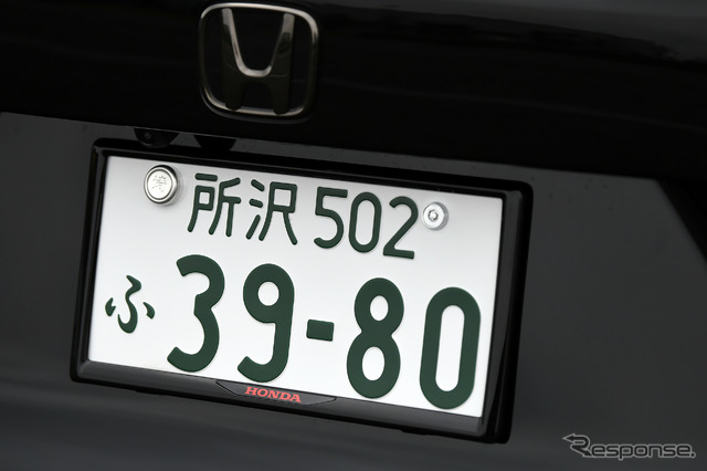 ホンダ フィットRS(純正アクセサリー装着車)