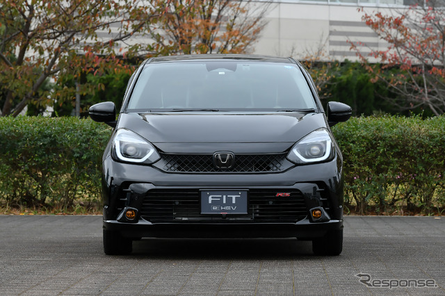 ホンダ フィットRS(純正アクセサリー装着車)