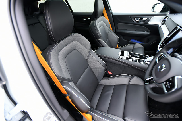 ボルボ V60リチャージ ポールスター・エンジニアード