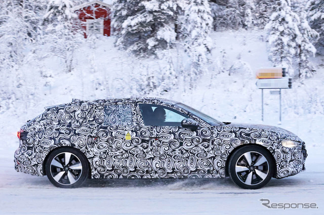 アウディ A4 アバント PHEVモデルの次期型プロトタイプ(スクープ写真)