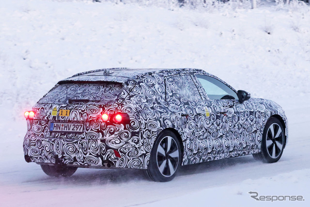 アウディ A4 アバント PHEVモデルの次期型プロトタイプ(スクープ写真)