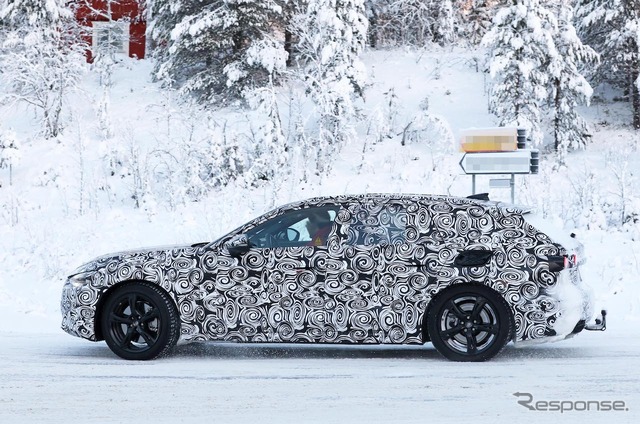 アウディ A4 アバント PHEVモデルの次期型プロトタイプ(スクープ写真)