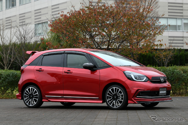 ホンダ フィット LUXE 無限パーツ装着車