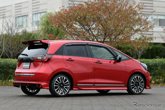 ホンダ フィット LUXE 無限パーツ装着車