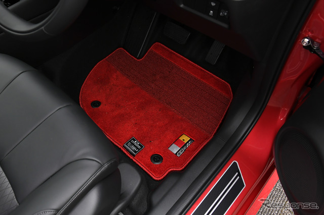 ホンダ フィット LUXE 無限パーツ装着車