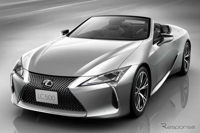 ドライブデートで乗りたい車の提案:レクサスLC500コンバーチブル