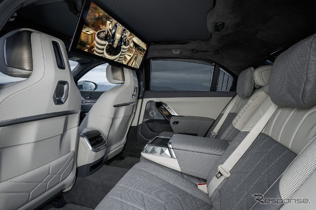 BMW i7 の「xDrive60」