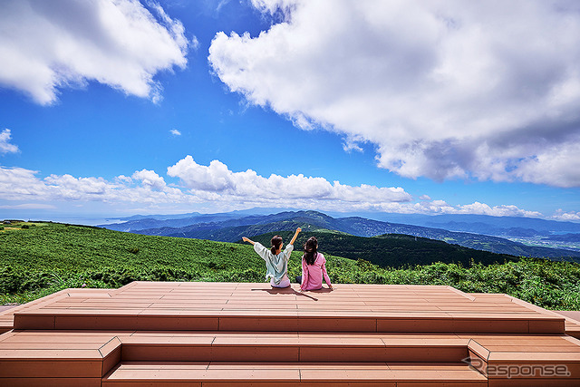 富士急行グループになってリニューアルした十国峠「PANORAMA TERRACE 1059」展望台&ビュースポット