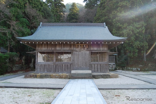 伊奈西波岐神社 拝殿