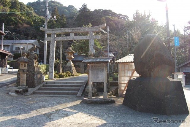 伊奈西波岐神社　参道入口