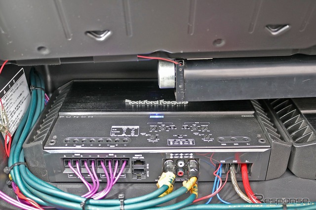 フロント2ウェイをドライブしているのがロックフォードのT600×4。ロックフォード好きのオーナーのはずさない選択となった。