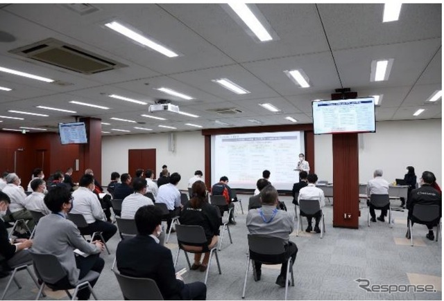 日野自動車の経営情報共有会の様子(11月)