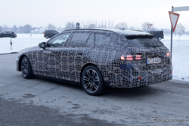 BMW i5 ツーリング プロトタイプ(スクープ写真)