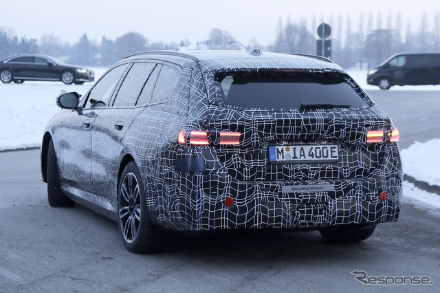 BMW i5 ツーリング プロトタイプ(スクープ写真)