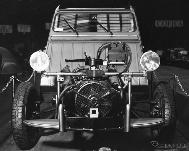 シトロエン2CV(パリモーターショー1949)