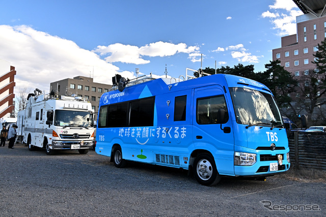 「地球を笑顔にするくるま」コースターベースのFCEV車両