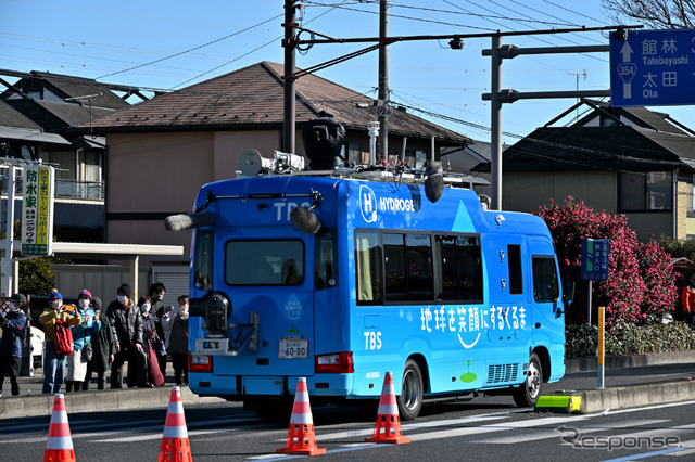 「地球を笑顔にするくるま」コースターベースのFCEV車両