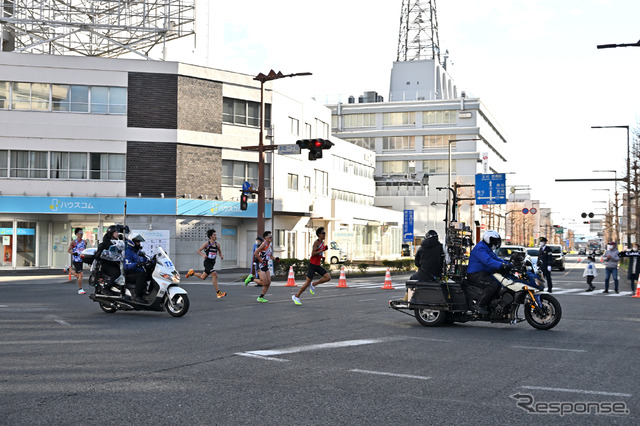 バイク中継車