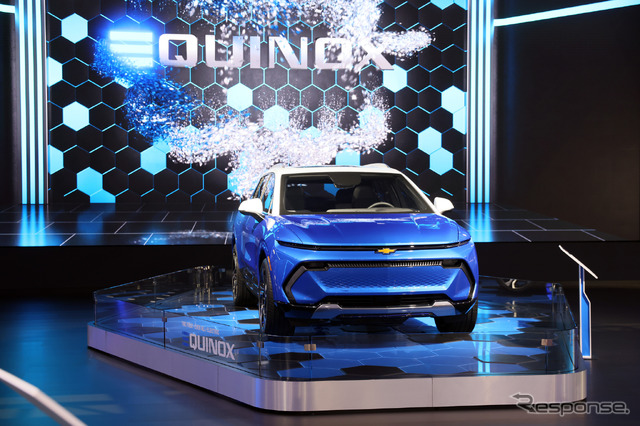 ロサンゼルスモーターショー2022に展示されたシボレーのEV、イクィノックス
