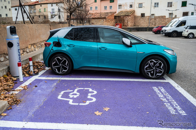 スペインのEV充電用駐車区画