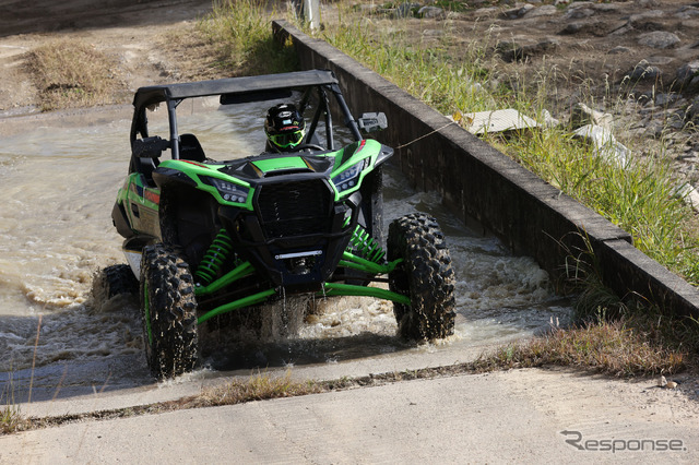 カワサキ TERYX4 S LE