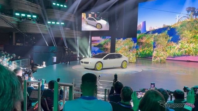 BMW i Vision Dee(CES 2023プレビュー)