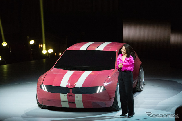 BMW i Vision Dee