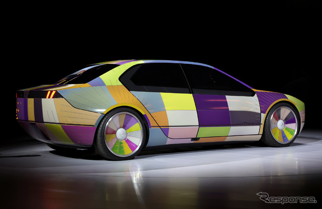 BMW i VISION Dee(BMW Keynote CES 2023)