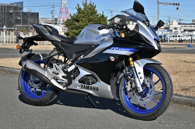 ヤマハ YZF-R15M