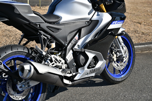 ヤマハ YZF-R15M
