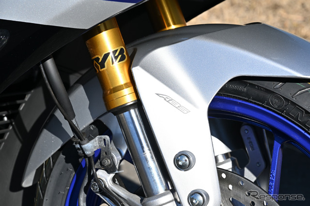 ヤマハ YZF-R15M